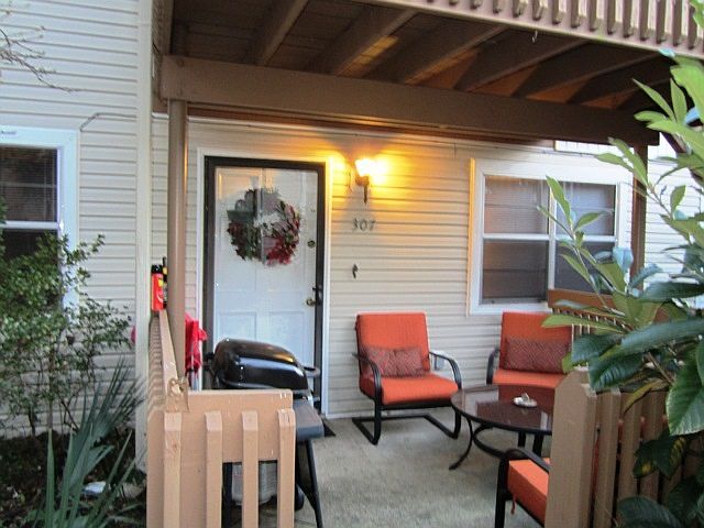 1st image of 1200 Shoreline Dr APT 307
