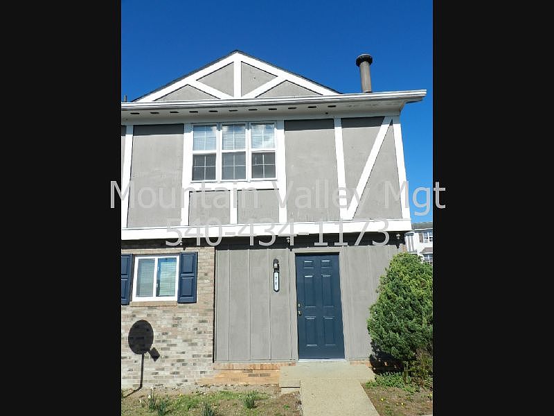 1st image of 7 Holly Ct APT E