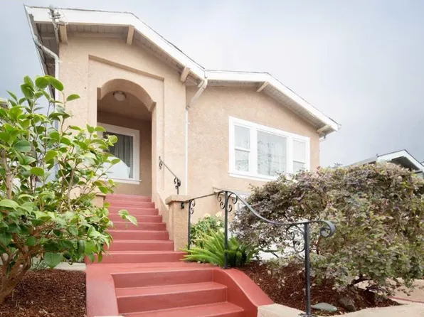 5352 Walnut St, Oakland, CA 94619