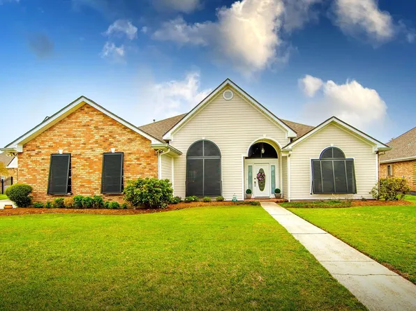 146 Meandering Way, Houma, LA 70360