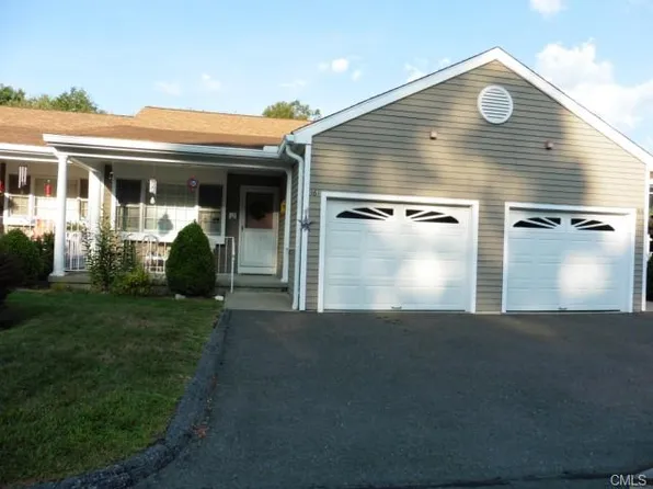 161 Highland Dr, Monroe, CT 06468