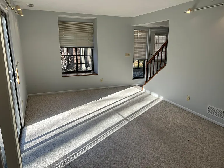 2711 Hurstland Ct — Photo 7
