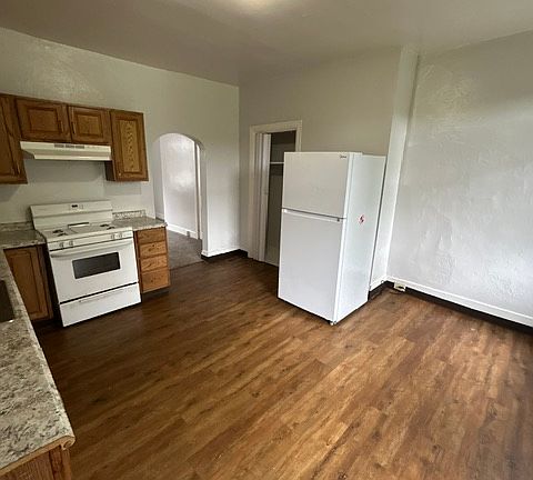2nd image of 1148 Brabec St