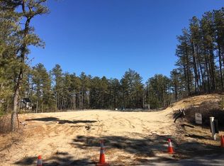 6 Pond Edge Trl, Wareham, MA 02571