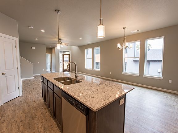 5th image of 1150-1168 N Oakland Ave #1134