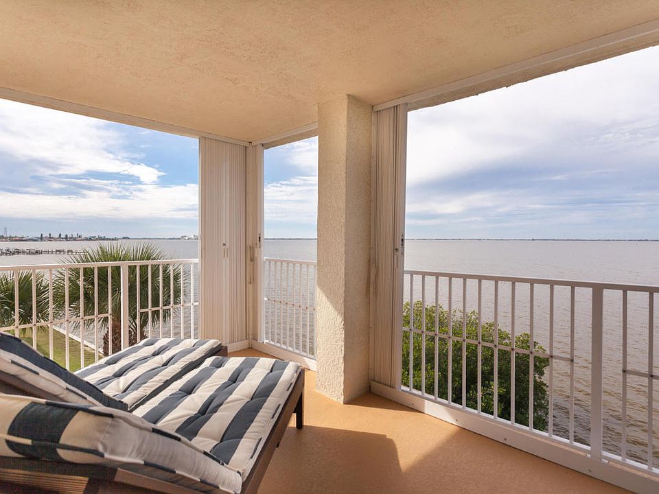 1st image of 7008 Sevilla Ct Unit 301