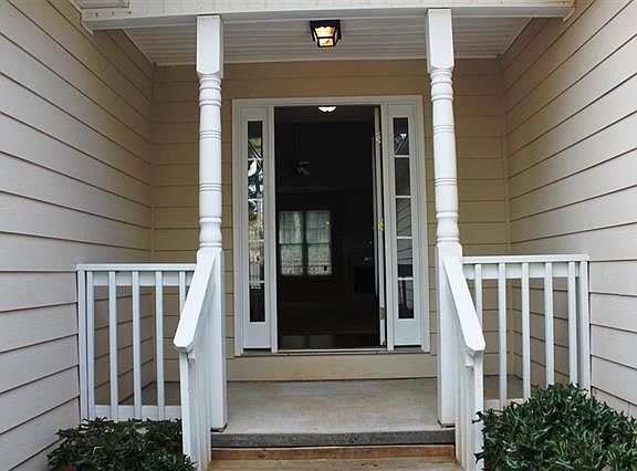 2nd image of 376 E River Bend Dr