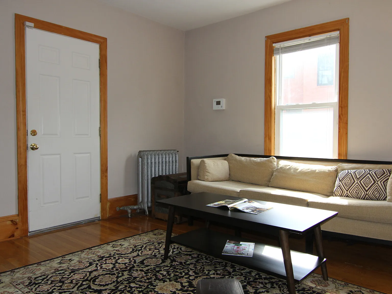 2 bed, 1.0 bath, 9999 sqft, $3,195 — Photo 3