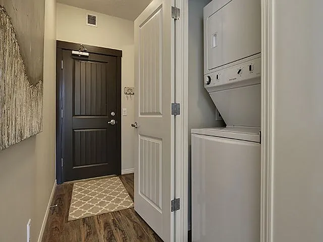 100 Chinook Winds Pl SW — Photo 11
