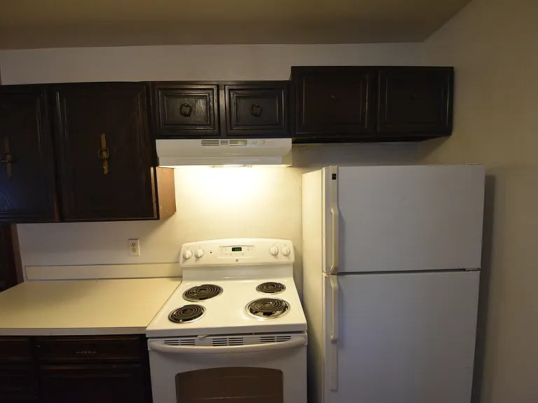 2230 Walnut St #1 — Photo 5