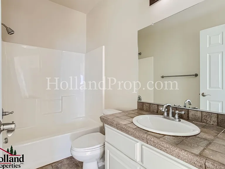 10944 SE Lenore St — Photo 13