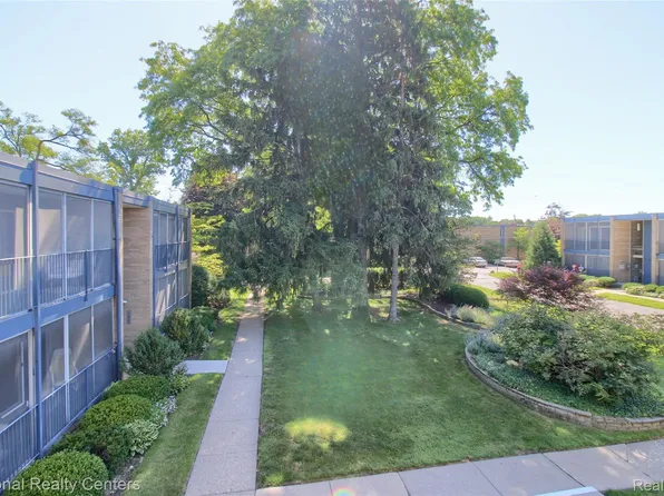 16547 Middlebelt Rd #6, Livonia, MI 48154