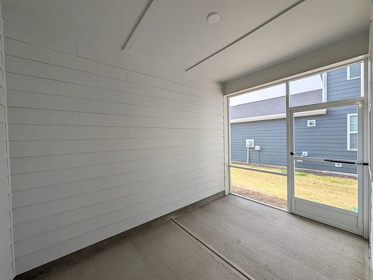 332 Canyon Springs Trl — Photo 10