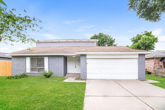 1st image of 8407 Old Meadow Ln