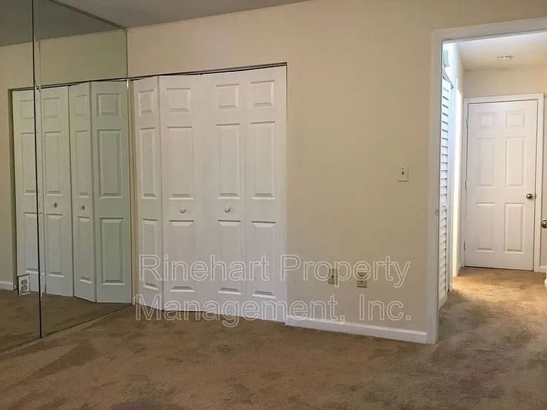 1573 Hunt Club Ct — Photo 18