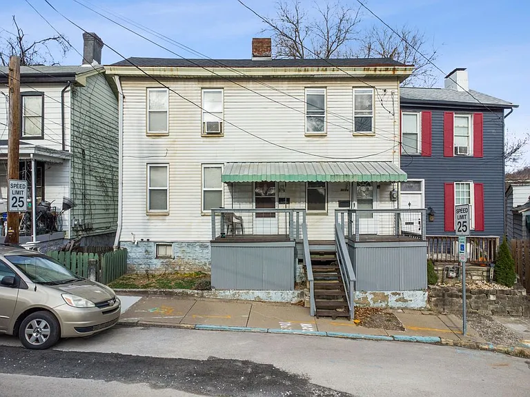 3226 Richardson Ave — Photo 1