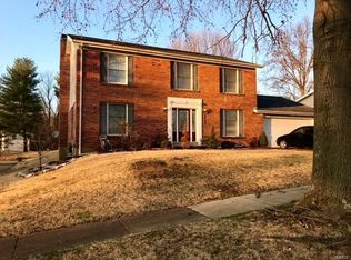 4413 Cloverbrook Dr, Florissant, MO 63033