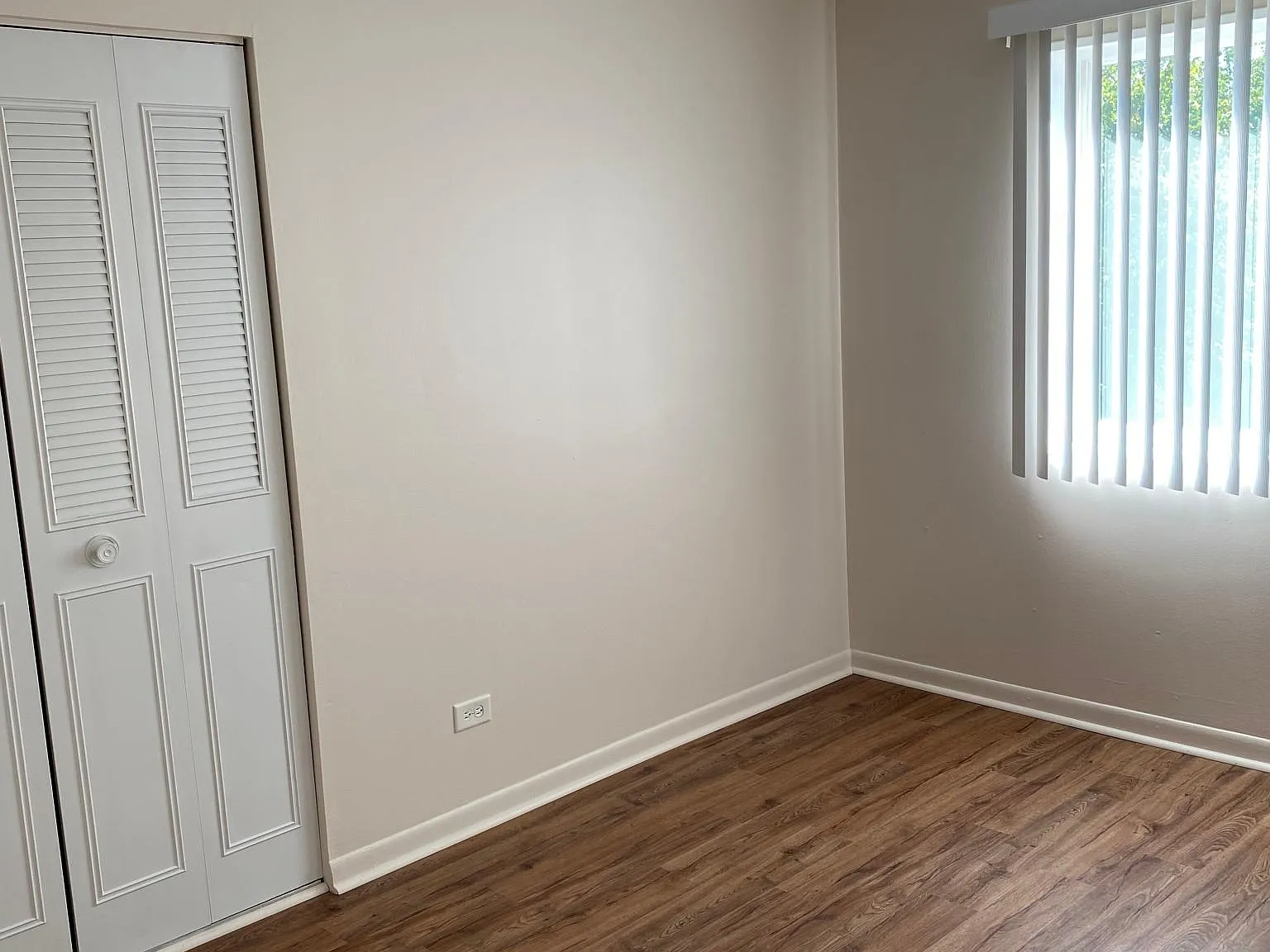 10S511 Echo Ln — Photo 3