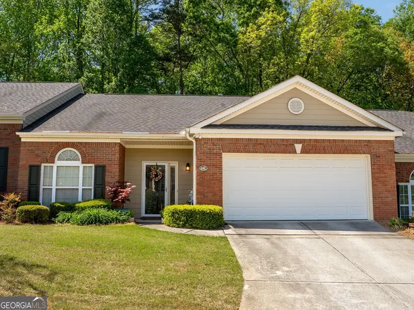 142 Senior Cir, Gainesville, GA 30501