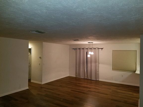4th image of 504 S Jefferson St