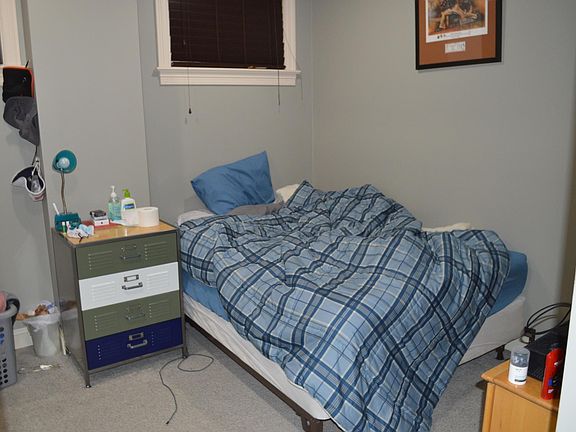4th image of 3307 N Sheffield Ave APT 1