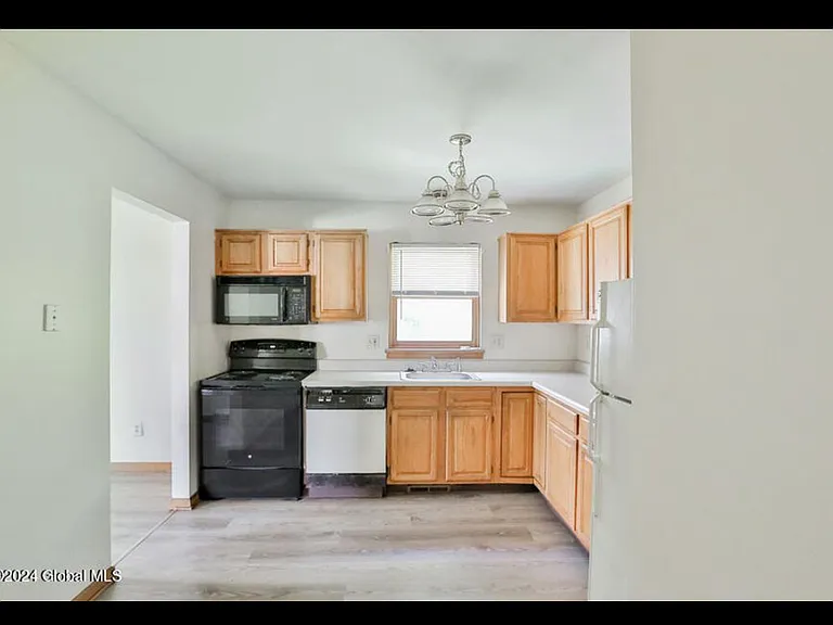 173 W Lawrence St #2 — Photo 7