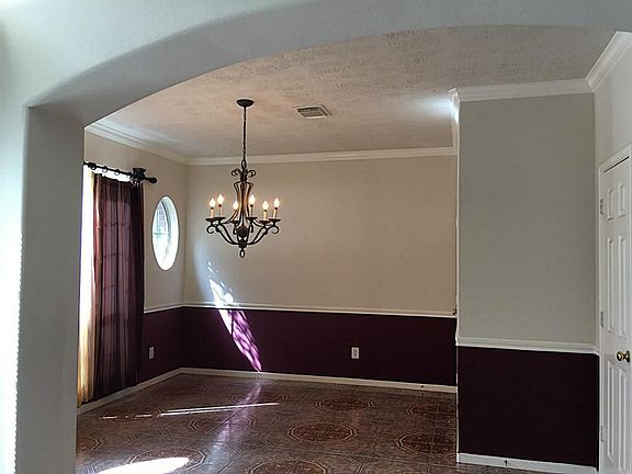 5th image of 7303 Wooded Lake Ln