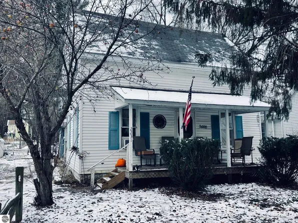2231 Lincoln St, Central Lake, MI 49622
