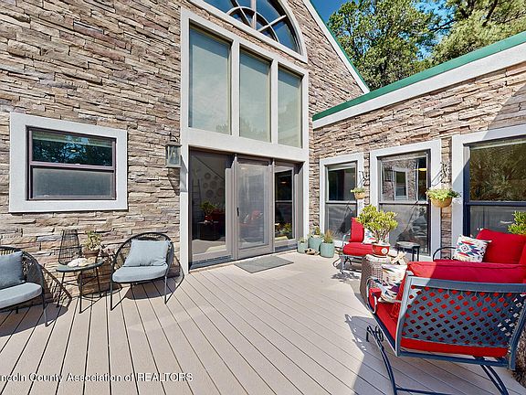 2nd image of 173 Midiron Dr