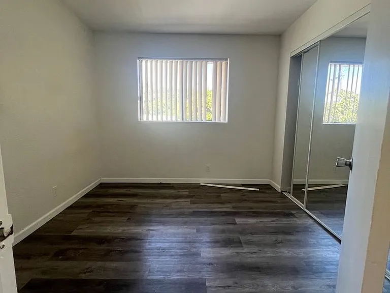 3440 Helix St — Photo 19