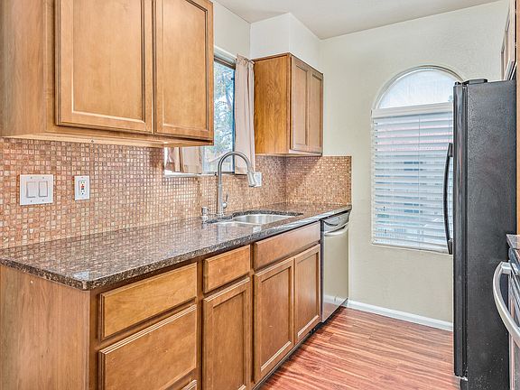 5th image of 10610 S 48th St Unit 2050