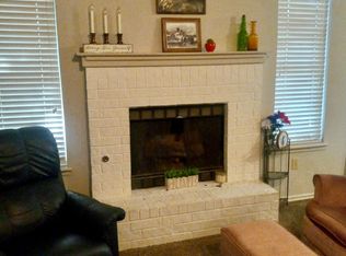 728 Rimrock Rd, Edmond, OK 73034