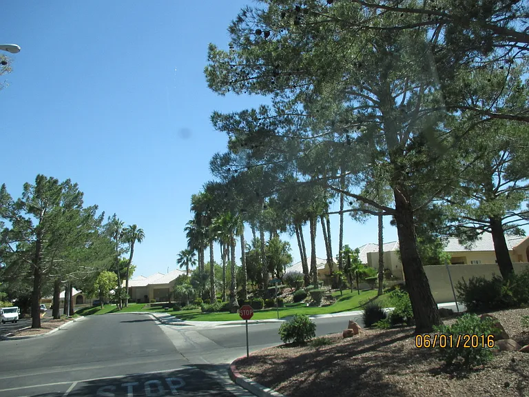 8452 Boseck Dr #187 — Photo 19