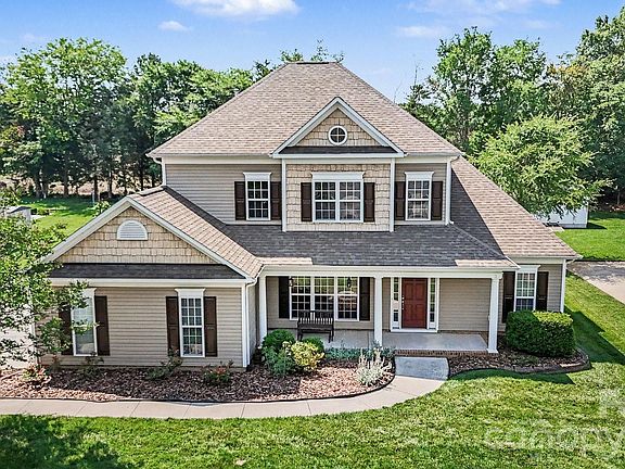 3rd image of 1392 Piper Ct