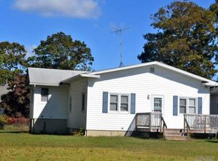 87 Rugby Dr W, Shirley, NY 11967