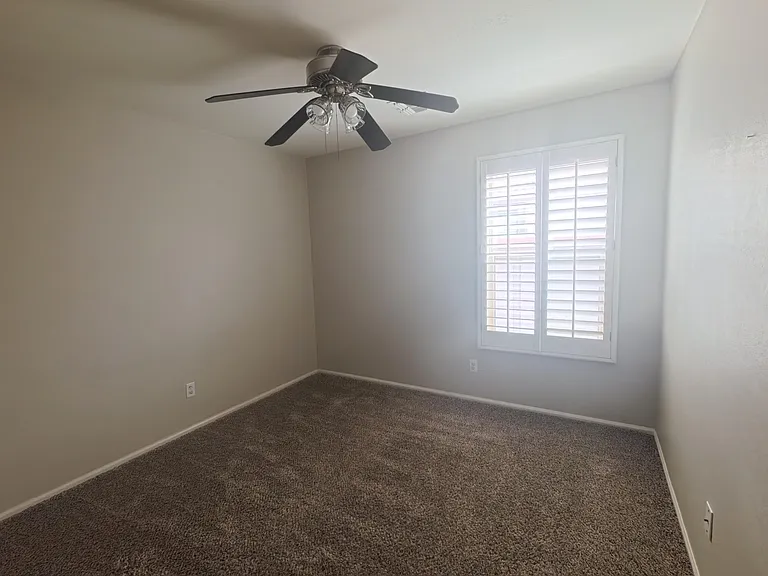 16624 W Saguaro Ln — Photo 15