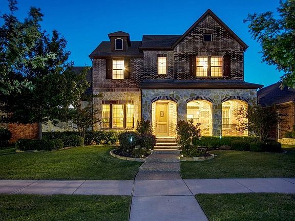 2nd image of 814 Stony Passage Ln