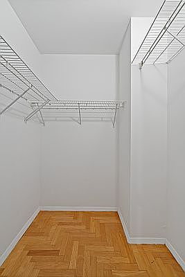 5th image of 170 E 87th St APT W3d