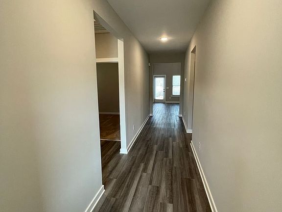 5th image of 2126 Ellsworth Loop Rd