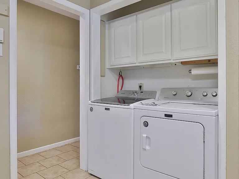 1618 Sylvan Dr — Photo 11