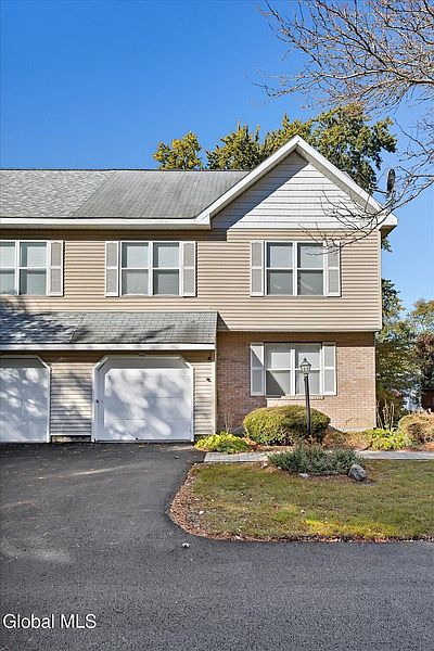 3rd image of 1413 Balltown Road