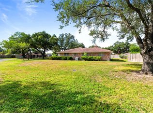 11101 Birdwood Ln, Corpus Christi, TX 78410