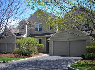 160 Governor Trumbull Way, Trumbull, CT 06611