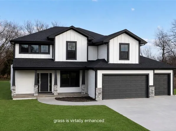 20194 207th St, Tonganoxie, KS 66086