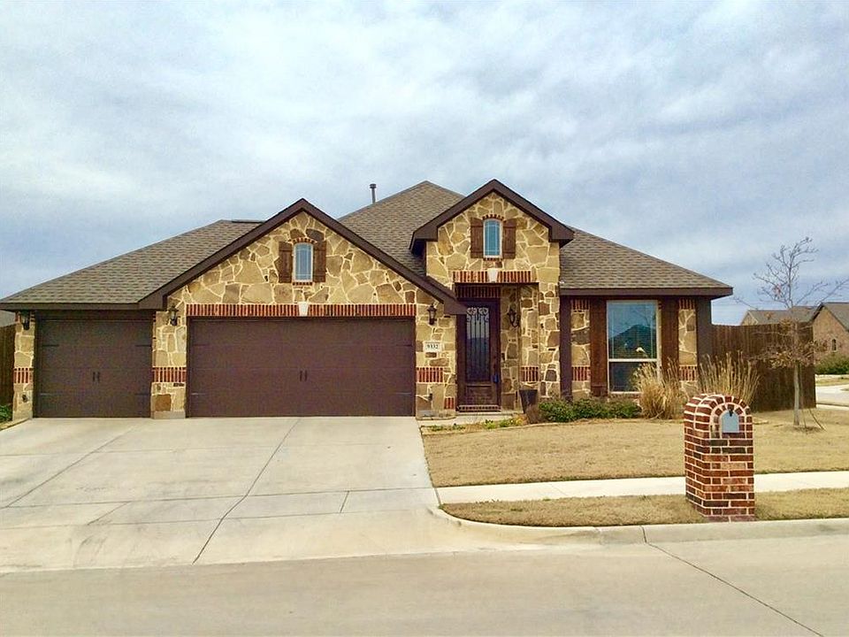 1st image of 9332 Amistad Ln