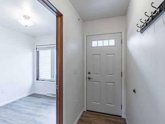 4th image of 115 Radtke St #109