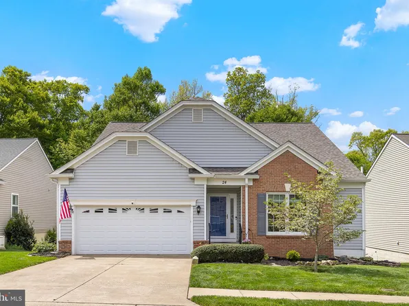 24 Dayton Cir, Fredericksburg, VA 22406