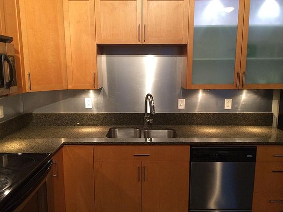 5th image of 1136 Washington Ave Unit 810