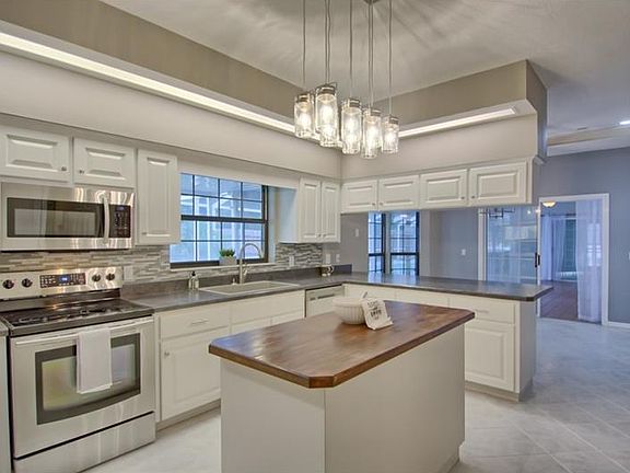 4th image of 4314 Serene Cir