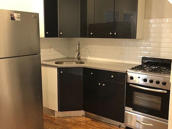 3rd image of 3710 Astoria Blvd APT 2R